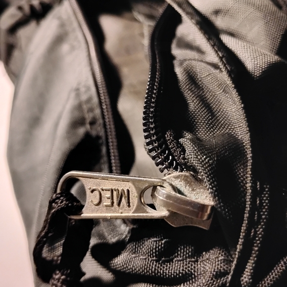 MEC Vintage Backpack - Picture 3 of 5